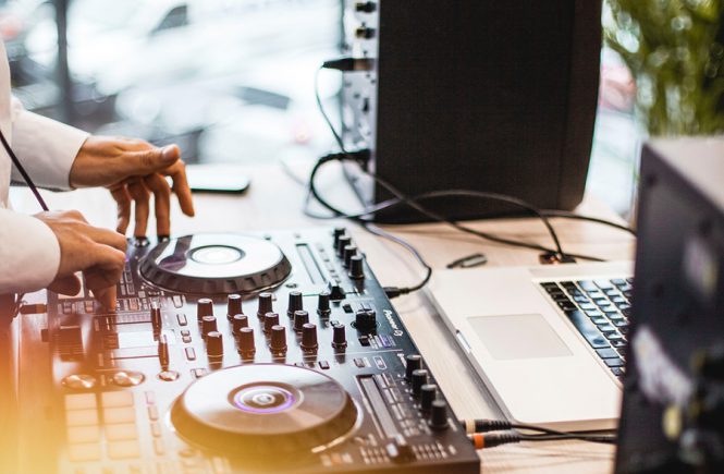 Tips for Hiring the Wedding DJ of Your Dreams